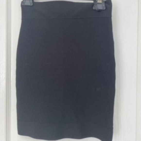 BCBG Black Mini Skirt - Picture 3 of 4